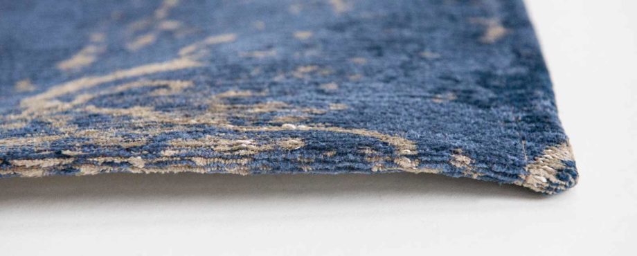 tapijt Louis De Poortere CA 8629 Mad Men Cracks Abyss Blue side