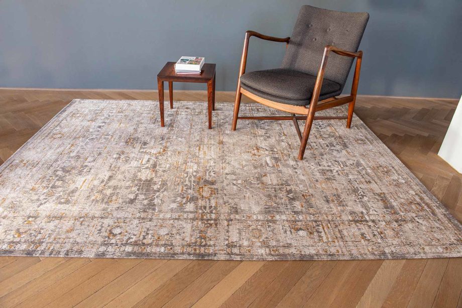 tapijt Louis De Poortere LX 8884 Antiquarian Ushak Suleiman Grey interior
