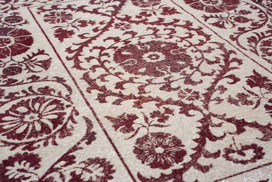 Louis De Poortere tapijt Antiquarian Suzani 9734 Zephyr zoom 3